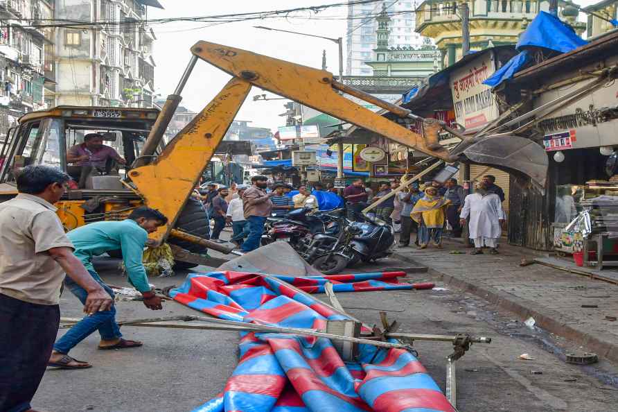 Demolition drive near Mumbai's Minara Masjid