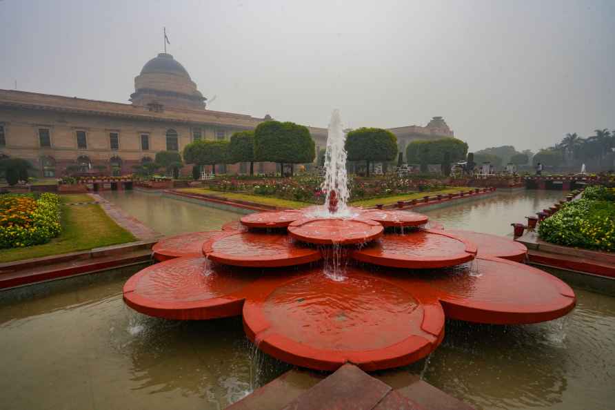 New Delhi: A fountain at 'Amrit Udyan' on the premises of the Rashtrapati...