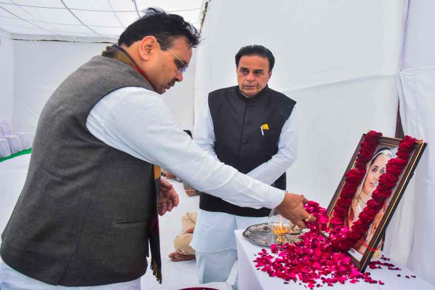 CM Bhajanlal pays tribute to Chitra Singh