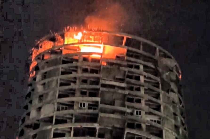 Fire at a building in Navi Mumbai