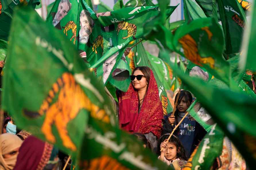 Supporters during Nawaz Sharif's rally