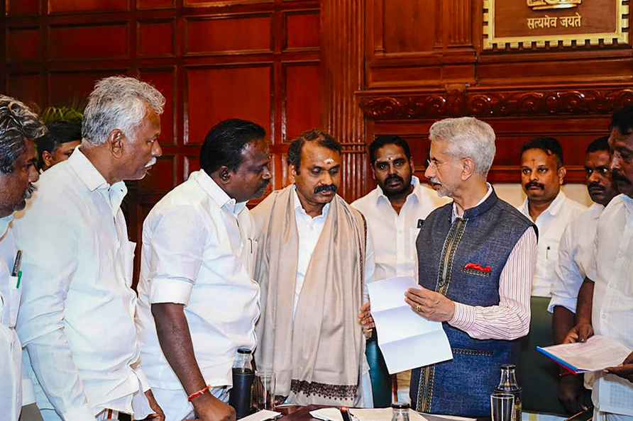 S Jaishankar with Tamil fishermen delegation