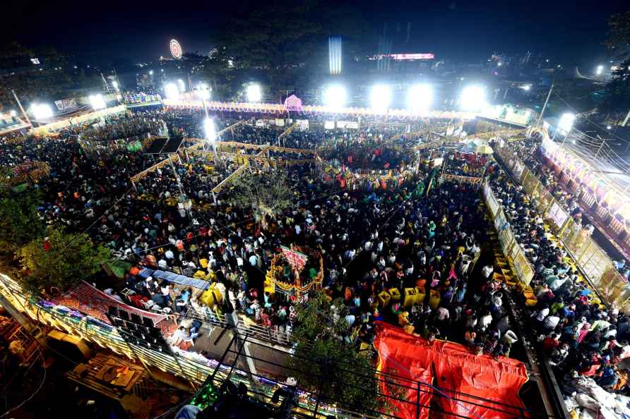 Devotees fulfilling their solemn vows