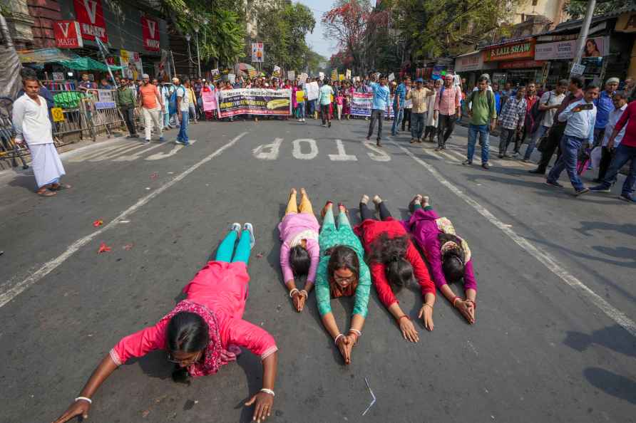 Upper primary teachers' aspirants rally in Kolkata