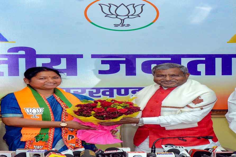 Madhu Koda wife joins BJP