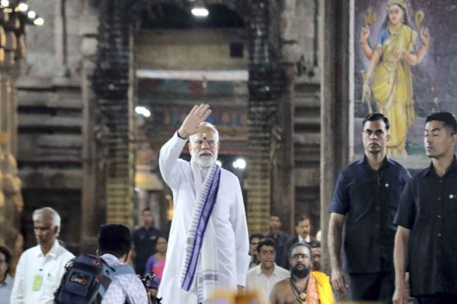 PM Modi at Meenakshi Amman Temple