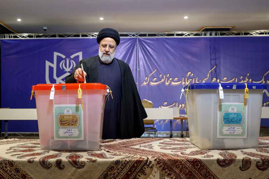 Ebrahim Raisi casts his ballot