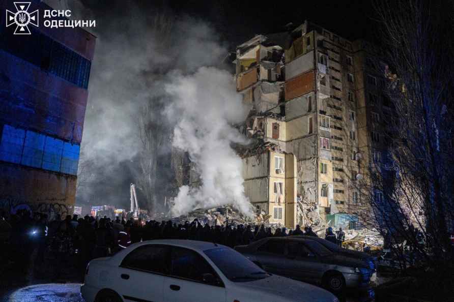 Russian attack on multi-store building