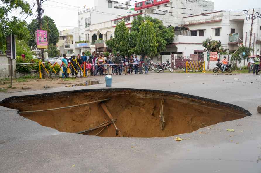 Road collapses in Vikas Nagar