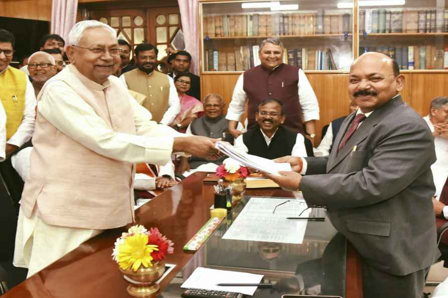 Nitish Kumar files mination for MLC elections