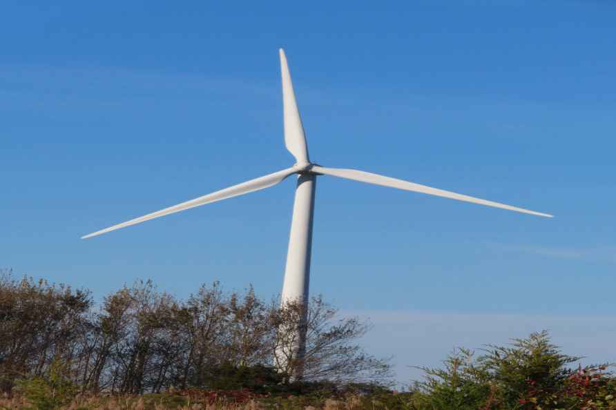 Land-based wind turbines