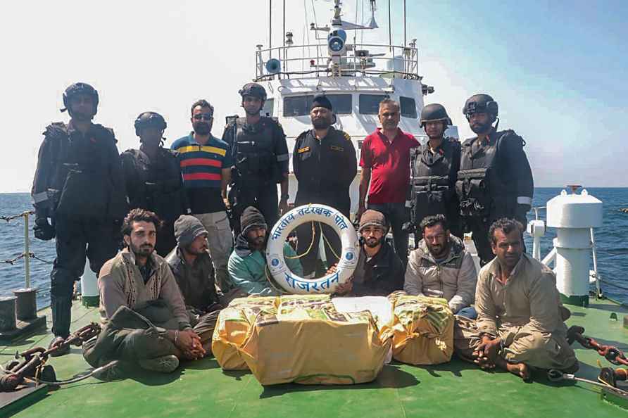 ICG apprehends Pakistani boat in Arabian Sea