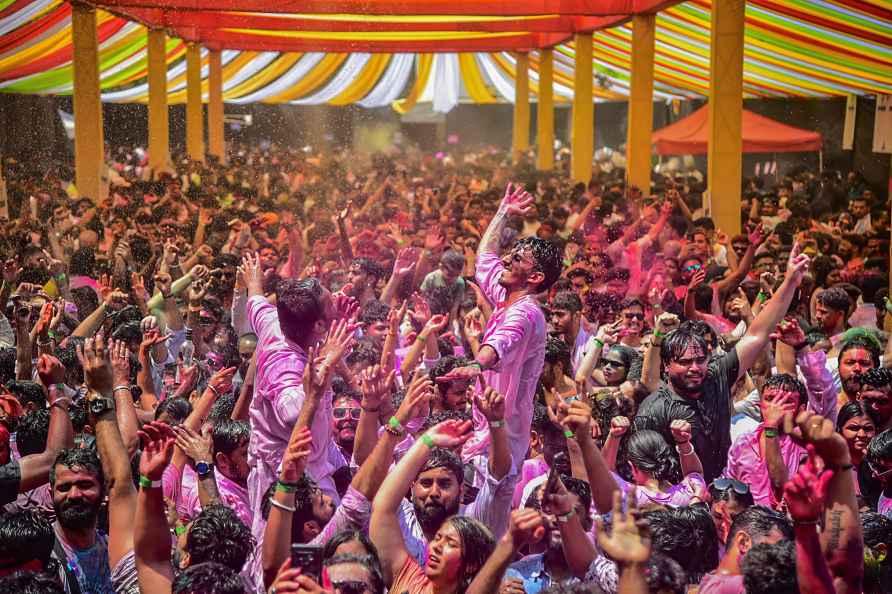 Holi celebrations in Navi Mumbai