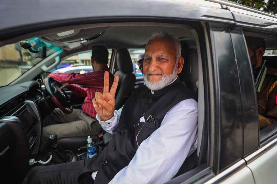 GM Saroori leaves to file nomination for LS polls