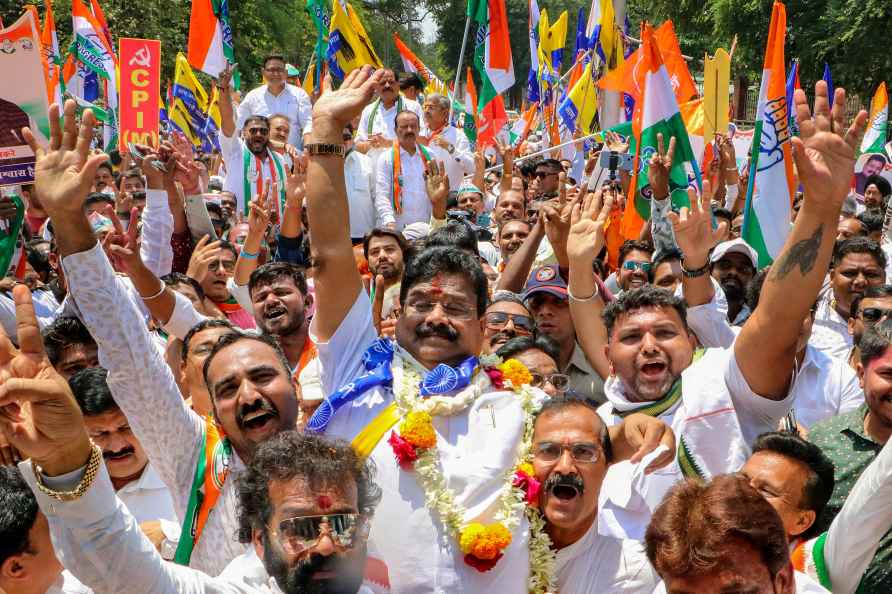 Congress' Vikas Thakre files nomination from Nagpur