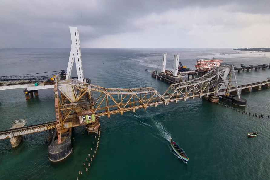 **EDS: TO GO WITH STORY** Rameshwaram: Pamban bridge near Rameshwaram...