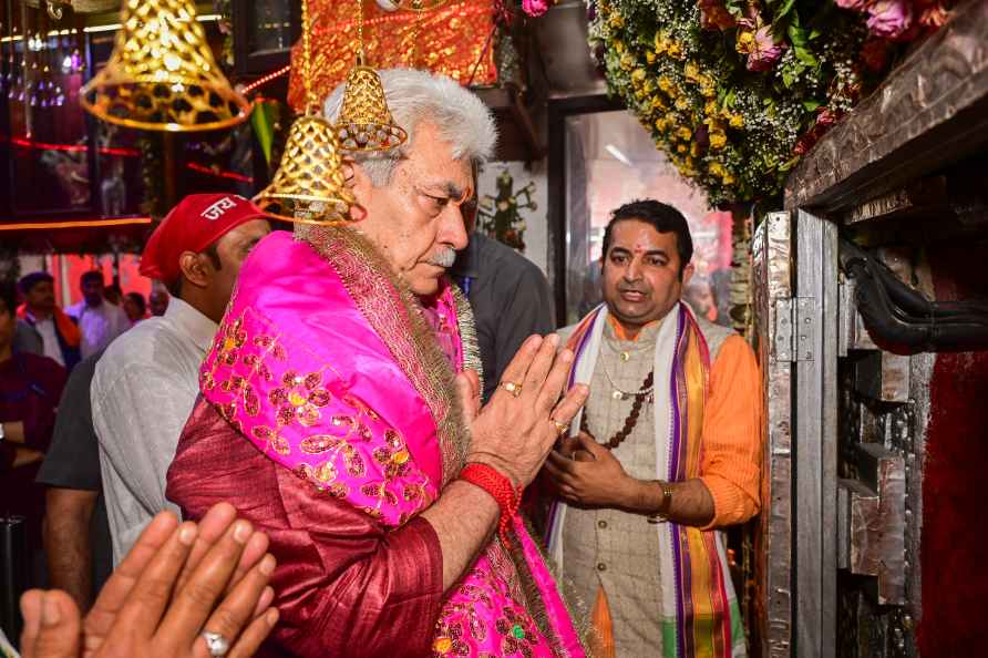 Manoj Sinha at Kol Kandoli Temple,