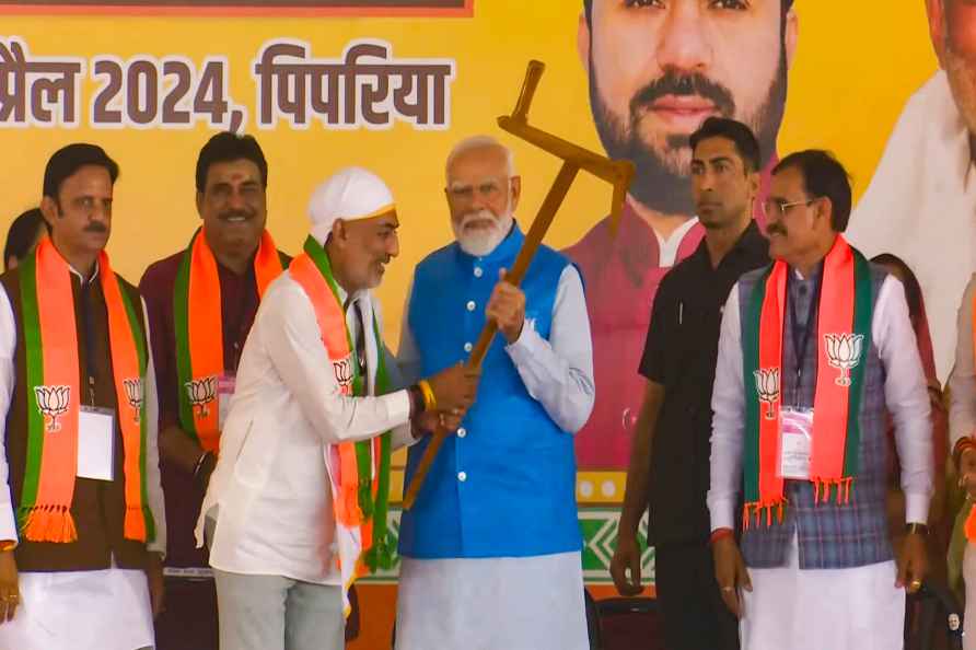 PM Modi campaigns in Madhya Pradesh