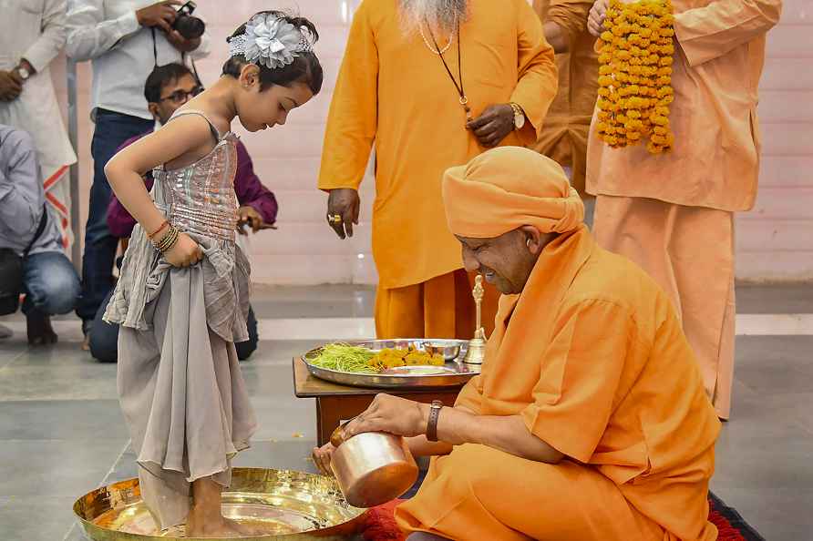 Ram Navami Festival: Adityanath performs 'Kanya Puja'