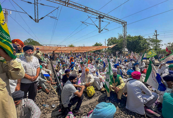 Several trains affected in Punjab as farmers squat on tracks