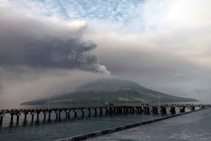 Mount Ruang volcano eruption