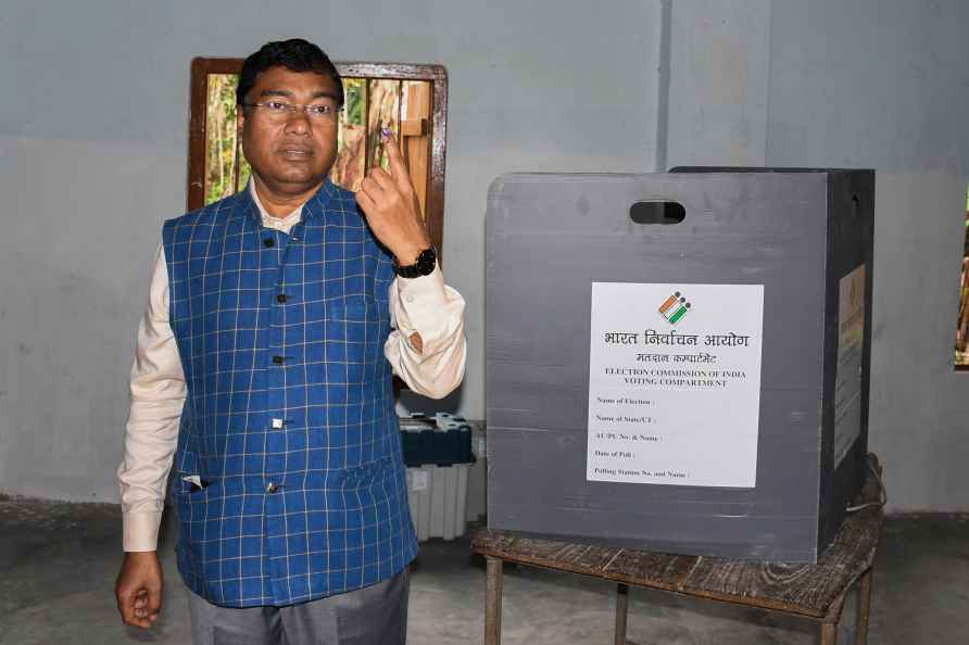 !st phase of LS polls: Rameswar Teli votes