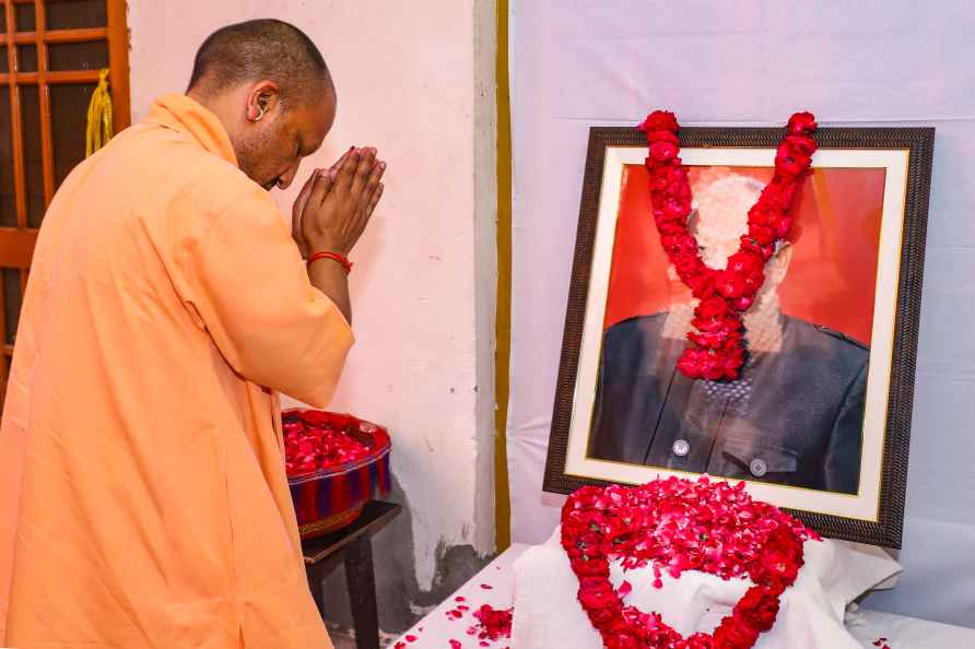 CM Yogi's tribute to Kunwar Sarvesh Kumar