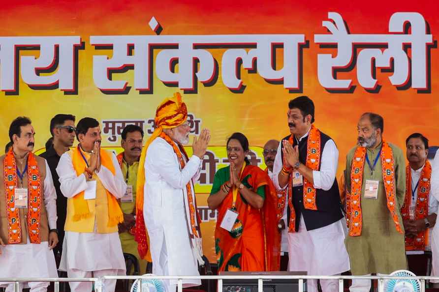 PM Modi campaigns in MP amid LS polls