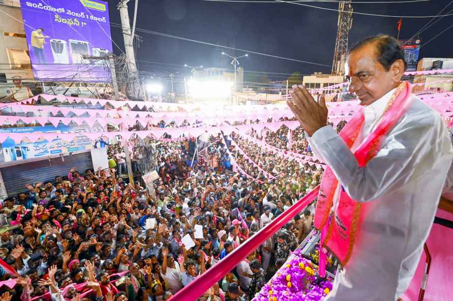 K Chandrashekar Rao campaigns in Nalgonda