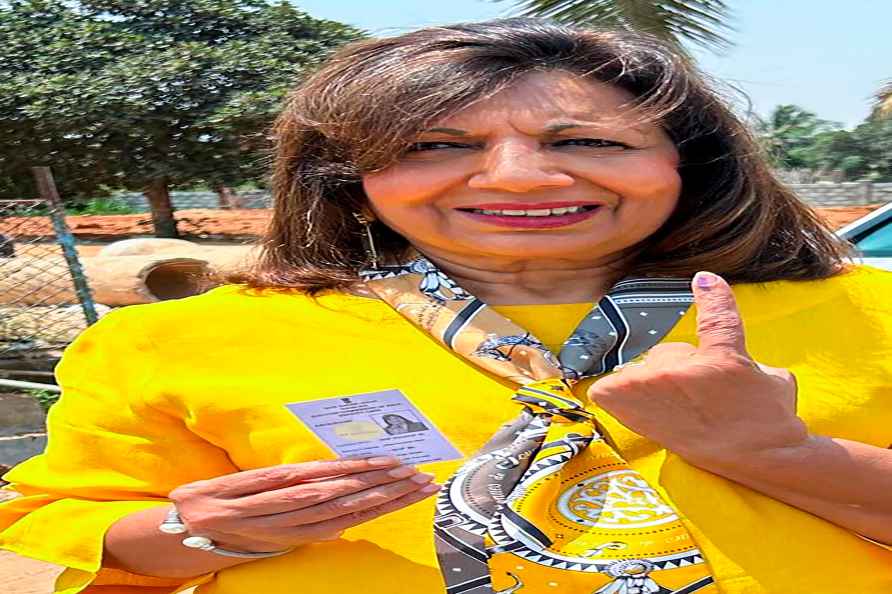 2nd phase of LS polls: Kiran Mazumdar-Shaw votes