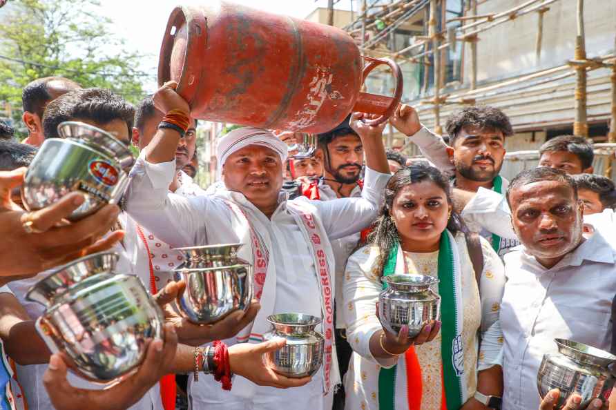 B.V. Srinivas protests in Bengaluru