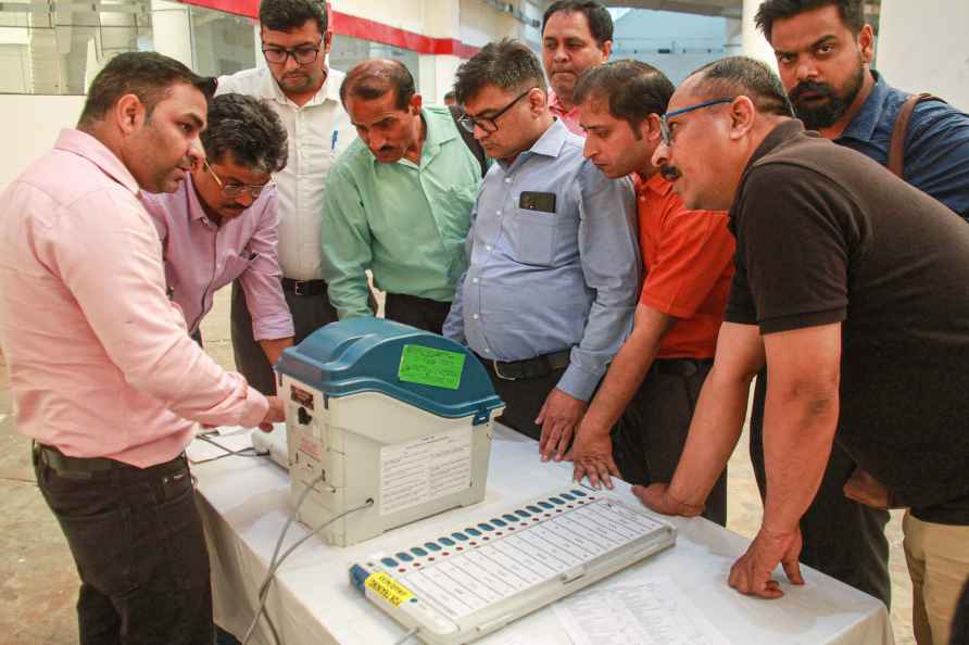 Demonstration of EVM-VVPAT for LS polls