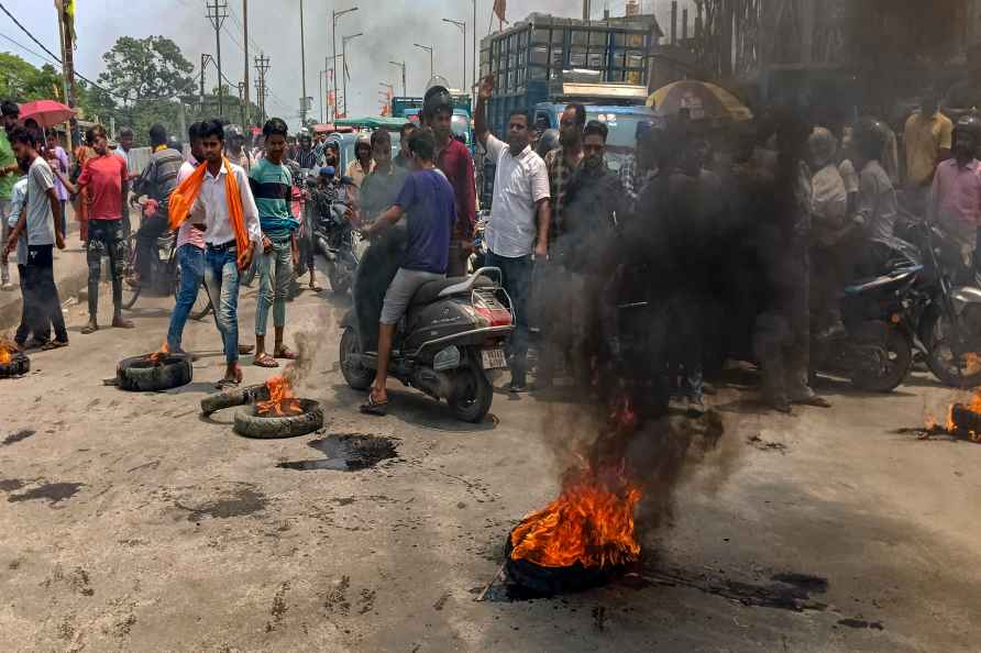 BJP's protest against attack on their workers