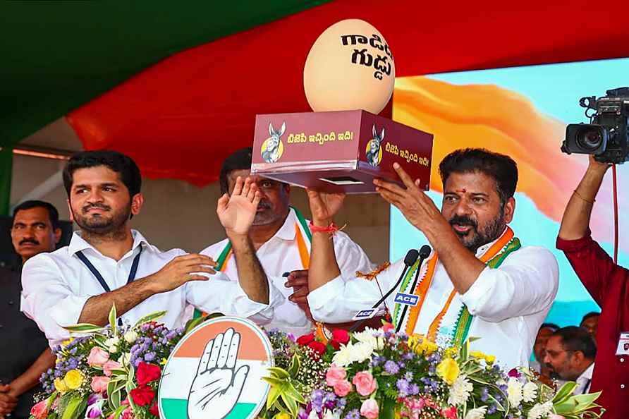 Revanth Reddy campaigns for LS polls