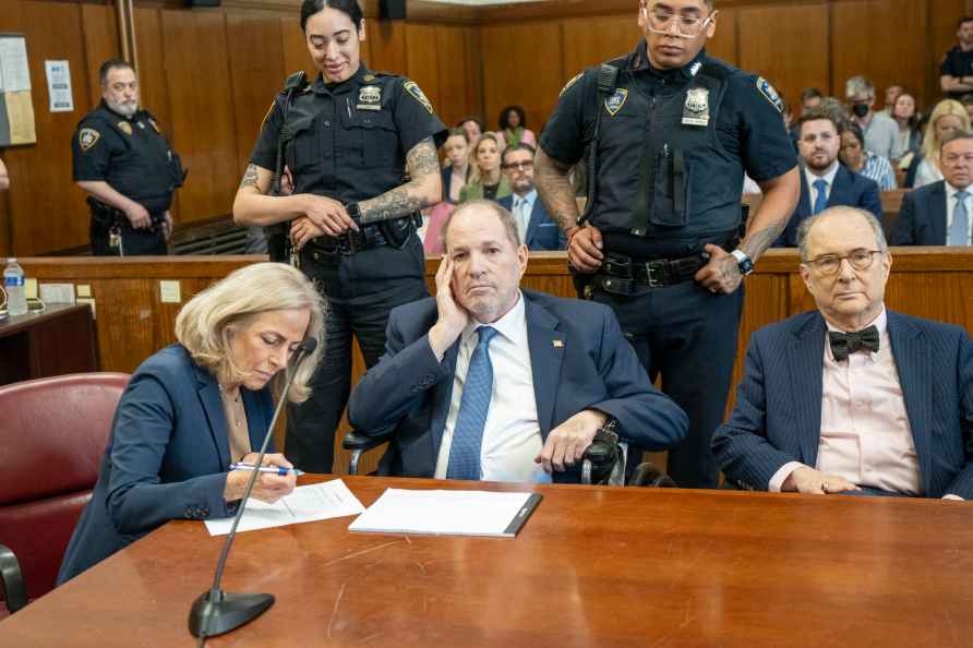 Harvey Weinstein appears at a criminal court