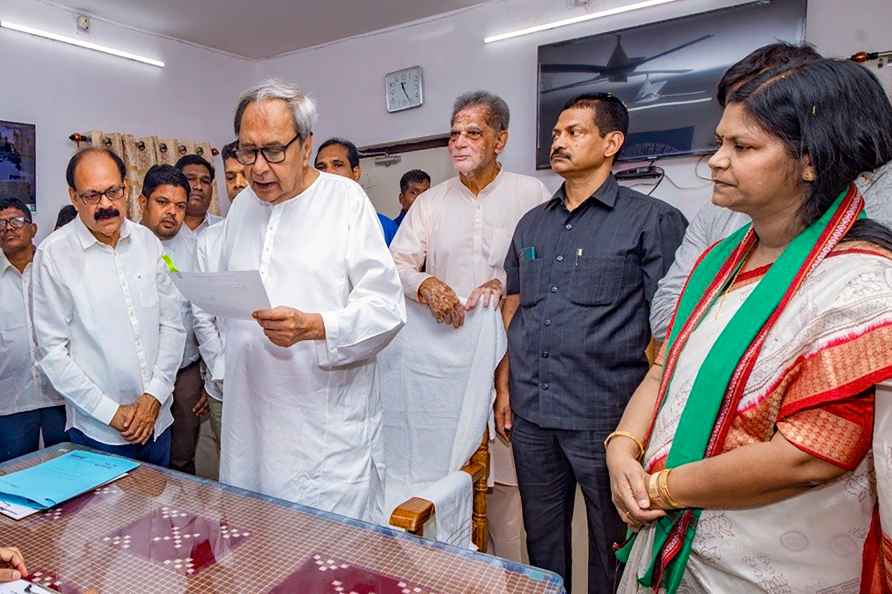 Naveen Patnaik files nomination from Kantabanji