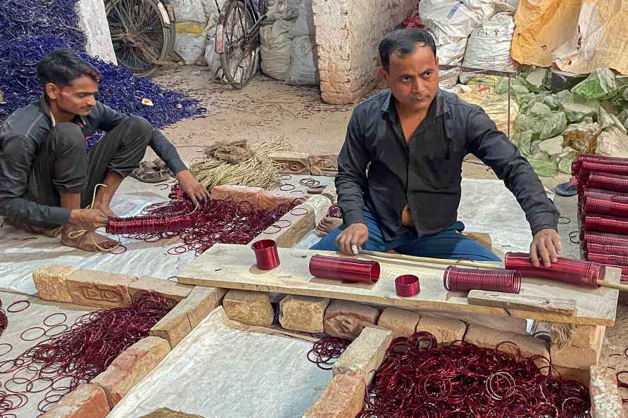 Bangle industry in Firozabad