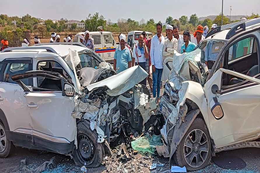 Six killed in car accident in Akola