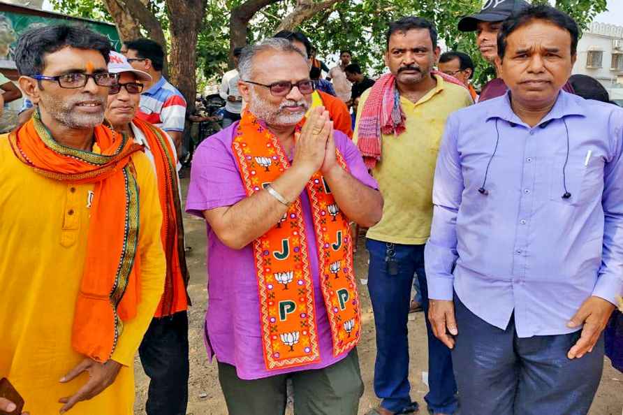 Debtanu Bhattacharya campaigns in WB