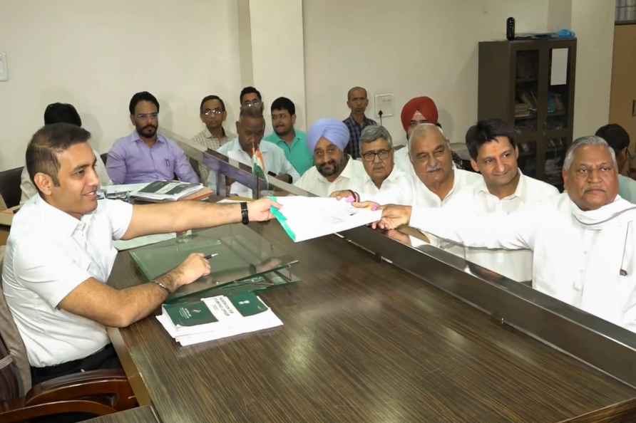 Deepender Hooda files nomination from Rohtak