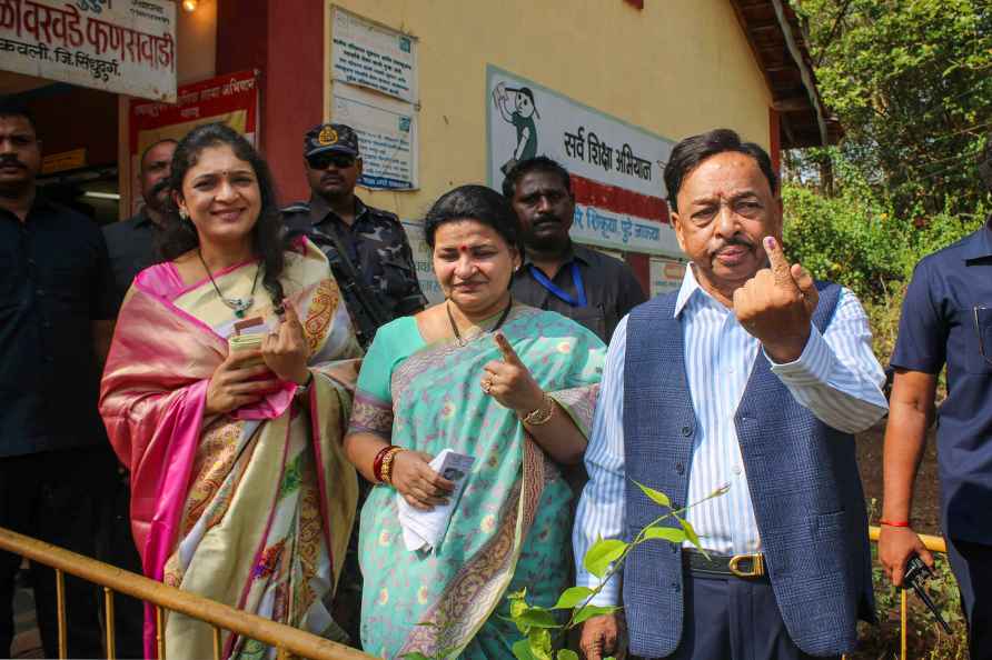 3rd phase of LS polls: Narayan Rane casts vote