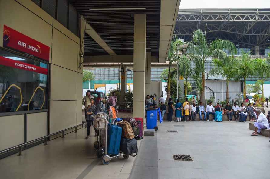 Passengers stuck at Patna Airport