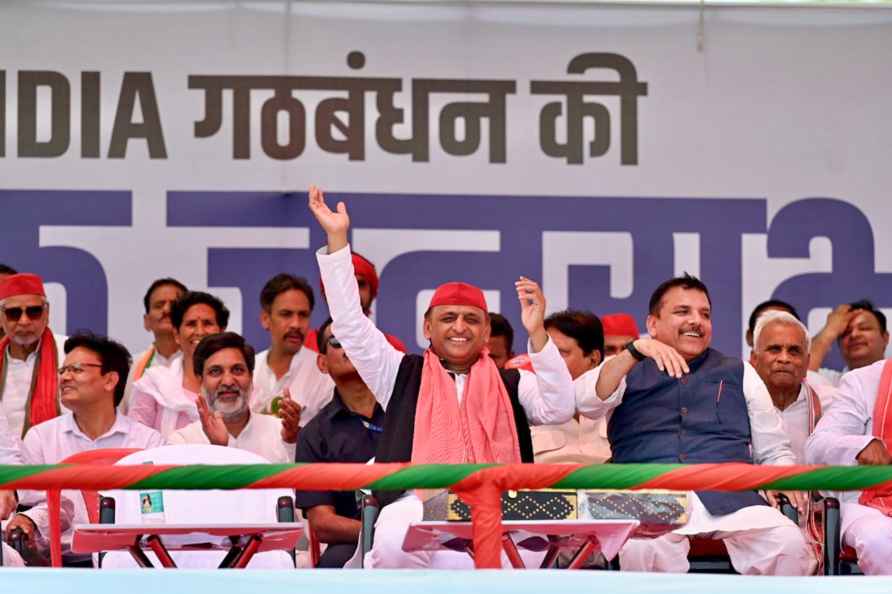 Akhilesh, Sanjay Singh at INDIA rally