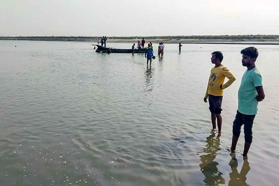 Two girls down, as many missing while bathing in Saryu river