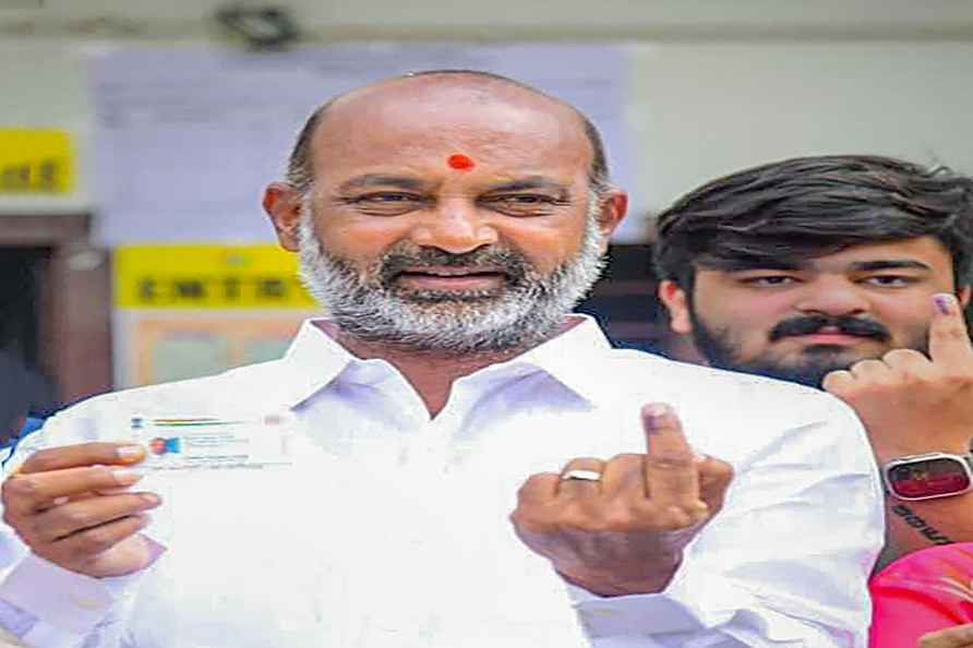 4th phase of LS polls: Bandi Sanjay Kumar votes