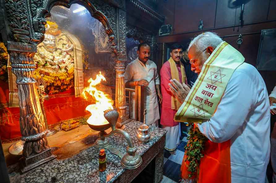 PM Modi offers prayers at Kaal Bhairav temple