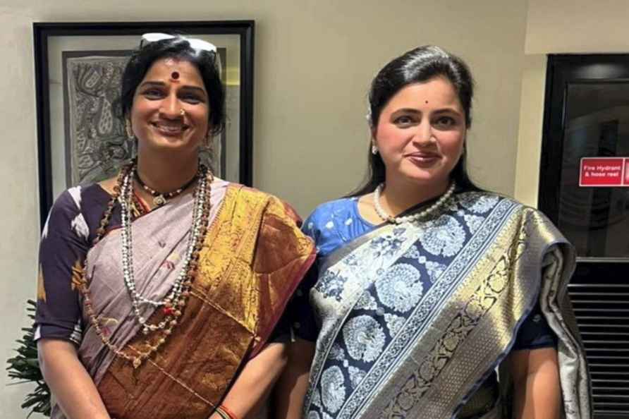 Madhavi Latha, Navnit Rana meet