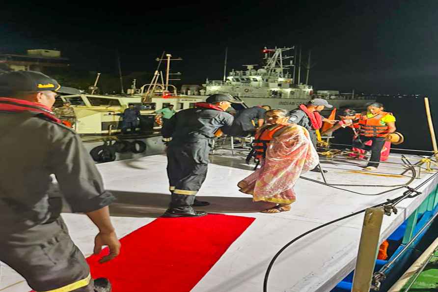 Passengers rescued from boat stranded off Goa coast