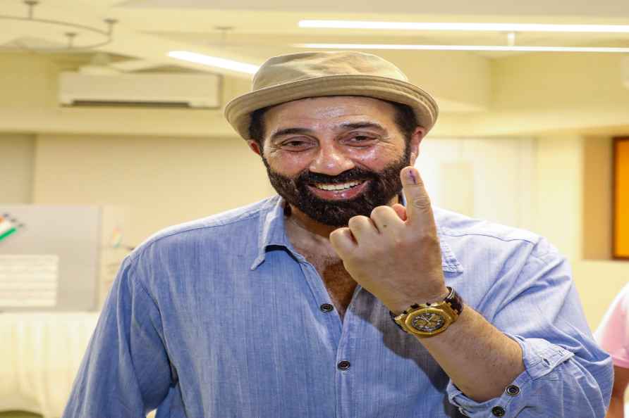 5th phase of LS polls: Sunny Deol votes