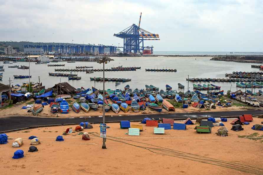 Rough sea alert for Kerala & TN coast